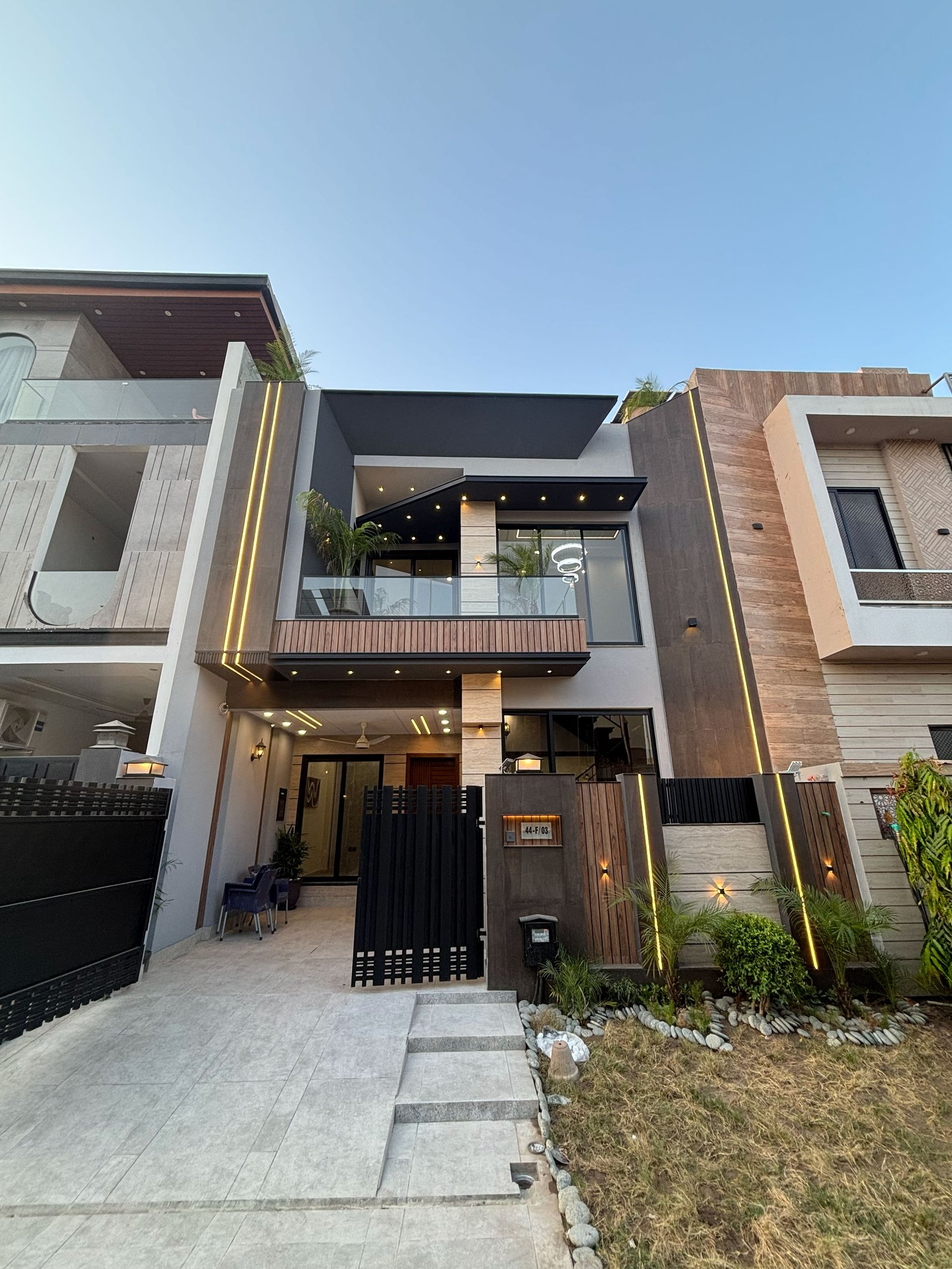 5 Marla Modern House for Sale in Royal Orchard Multan